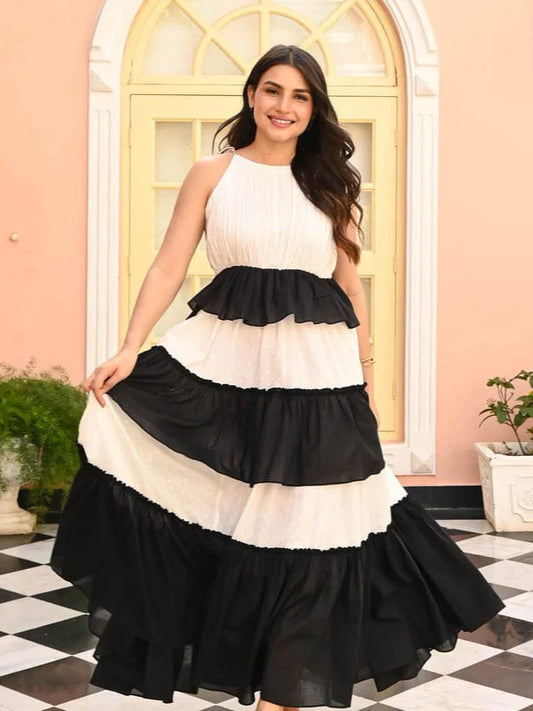 BLACK & WHITE SLEEVELESS TIERED RAYON DRESS